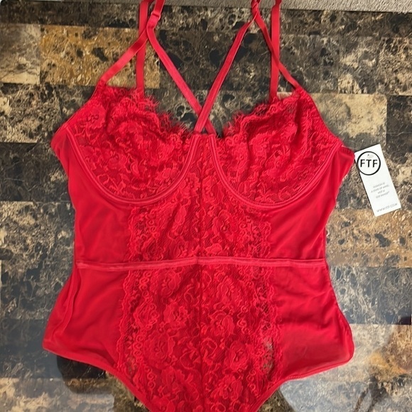 Fashion to Figure FTF red lace bodysuit 1 - Picture 4 of 7